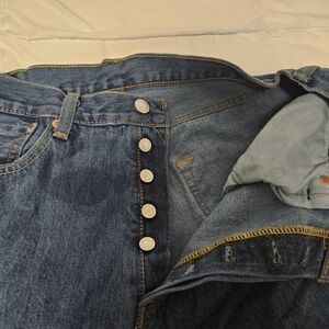 SOLD! Men’s Levi’s 501 Original Button Fly Jeans Dark Blue 34x29 NWT